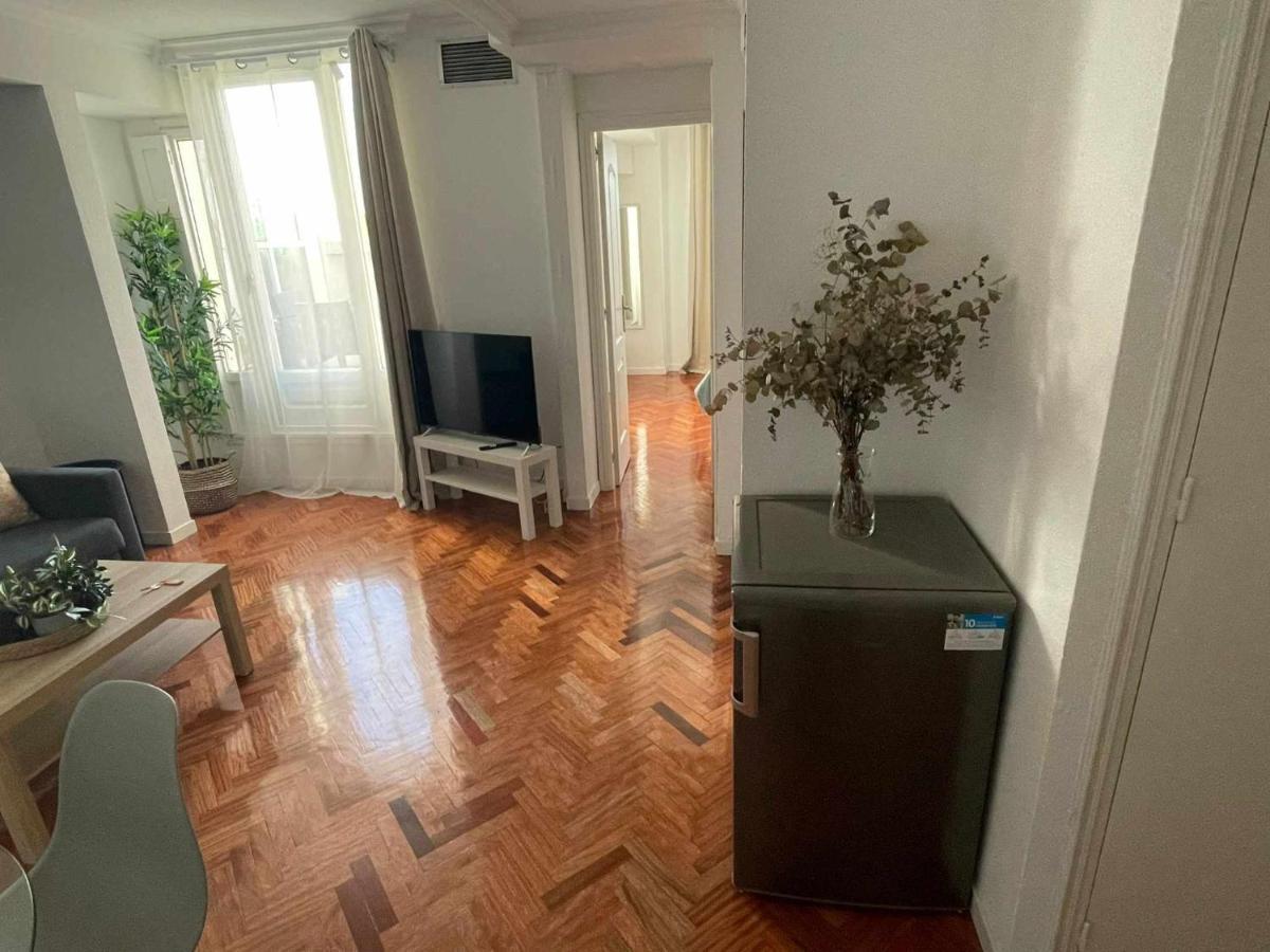 Apartamento Con Terraza Y Vistas Alcalaretiro Madrid Exterior photo