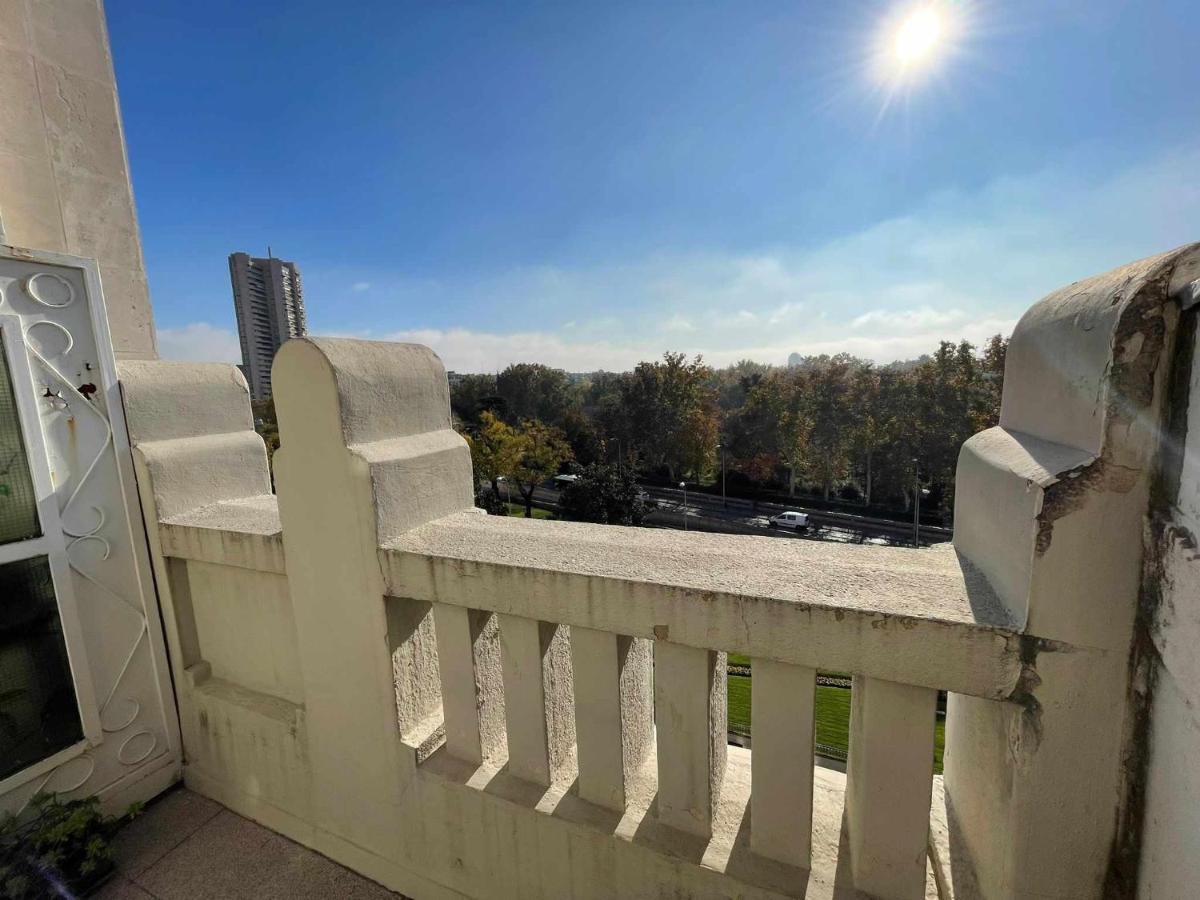 Apartamento Con Terraza Y Vistas Alcalaretiro Madrid Exterior photo
